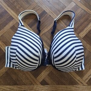 Cacique Lightly Lined Full Coverage Bra 38D